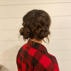 Space Bun Formal Hair, Cute Hair Bun Styles, Braided Space Buns Short Hair, Space Buns Wedding, Braid Buns For Long Hair, Bridal Space Buns, Space Bun Wedding Hair, Active Updos, Space Buns Prom