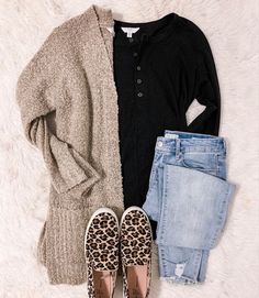 Blue Jean Outfits, Leopard Sneakers, Casual Outfit Inspiration, Cardigan Outfits, Casual Fall Outfits, Business Casual Outfits