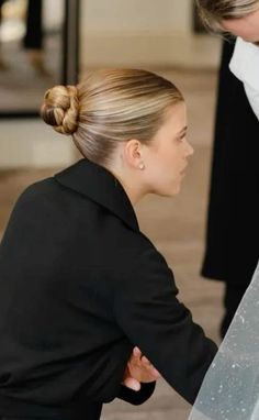 Sofia Richie Bun Wedding, Sofia Richie Low Bun, Sleek Back Updo, Sofia Richie Half Up Half Down, Sofia Richie Bridal Hair, Sophie Richie Hair Wedding, Sofia Richie Wedding Hair Bun, Sofia Richie Sleek Bun, Sophia Richie Slick Bun