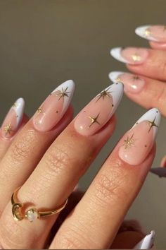 White French Tip With Gold Stars, September Birthday Nails Almond, Almond Star Nails Designs, Stars On Nails Design, White Nails With Gold Stars, Cute French Tip Nails Almond, Nail Art Designs Stars, Star Nails With French Tip, French Manicure With Stars