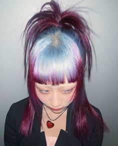 Rainbow Shine Line Hair, Weird Hair Colors, Pink Striped Hair, Cool Dyed Hair, Crazy Hair Cuts, Oil Spill Hair, Red And Blue Hair, Dark Hair Ideas, Unique Hair Color