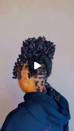 Loc Styles For Events, Wedding Styles For Locs Women, Loc Updo Styles With Curls, Black Hair Updo Hairstyles Braids, Medium Locs Updo, Dreadlock Curly Hairstyles, Wedding Dreads Hairstyles Locs