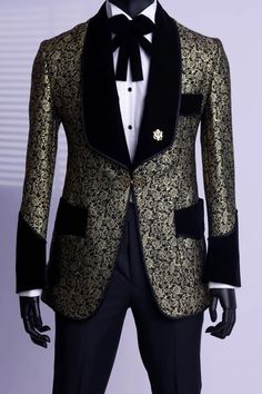 Cliff Fashion Gold Rose Jacquard Wedding Suits With Velvet Lapel Gold Suit Men, Black Gold Tuxedo, Black And Gold Tuxedo, Gold Tuxedo Jacket, Gold Tuxedo, Smart Outfits, Gold Suit, Smart Outfit, Prom Suits