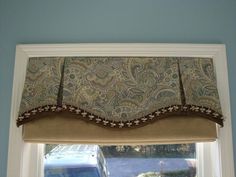 (paid link) From draperies to shades, learn all nearly Valance Window Treatments, diy Valance Window Treatment projects and Valance Window Treatment ideas. Victorian Window Treatments, Valences For Windows, Victorian Window, Window Treatments Ideas, Victorian Windows, Diy Window Treatments, Dining Room Curtains, Elegant Curtains