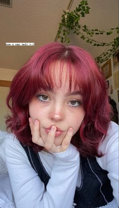 Red Hair Color On Short Hair, Star Fire Hair Color, Brownish Red Short Hair, Red Dyed Short Hair, Cherry Red Hair Curly Short, Short Wavy Hair Dyed, Cool Hair Women, Hair Inspo Color Shoulder Length, Bob Hair Dye Ideas