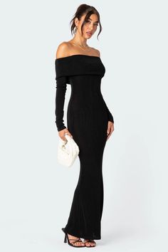 Susan Fold Over Maxi Dress – edikted Winter Dress Maxi, Long Wedding Guest Dress Fall, Cut Out Long Sleeve Dress, Long Sleeve Off The Shoulder Dress, Long Black Long Sleeve Dress, Cute Winter Birthday Outfits, Cold Wedding Outfit Guest, Long Winter Formal Dresses, Long Sleeve Black Dress Outfit