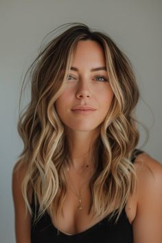 Preteen Hair Color Highlights, Dimensional Lived In Blonde, Mid Length Blonde Balayage, Honey Bronde Balayage Brunettes, Honey Brunette Balayage, Mini Highlights, Blonde Hair For Brunettes, Honey Blonde Balayage, Honey Blonde Ombre