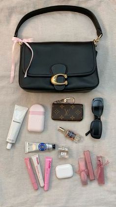 Covergirl Yummy Gloss, Yummy Gloss, Matte Setting Spray, Purse Aesthetic, No Foundation, Tabby Shoulder Bag, Coach Tabby