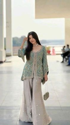 Desi Outfits, Salwar Kamiz, Dresses Traditional, Beautiful Pakistani Dresses, Desi Fashion Casual