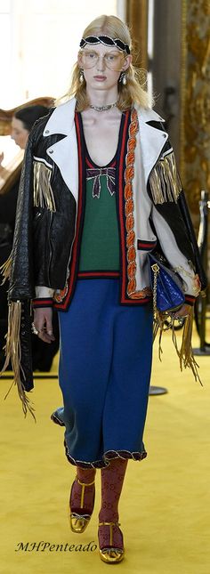 Gucci Resort 2018 Alessandro Michele Gucci, Pitti Palace, Guccio Gucci, Altered Couture, Couture Accessories, Gucci Fashion, Trending Sunglasses, Resort Collection