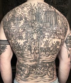 from instagram Upper Half Sleeve Tattoos, 2023 Tattoo, Anatomy Tattoo, Traditional Tattoo Inspiration, Men Tattoos Arm Sleeve