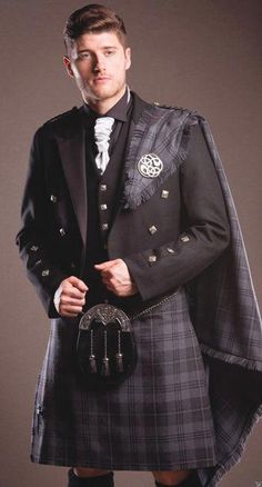 Kilted Men, Wedding Kilt, Kilt Wedding, Le Kilt, Scotland Kilt, Scottish Dress, Glasgow Wedding, Outfits Formal