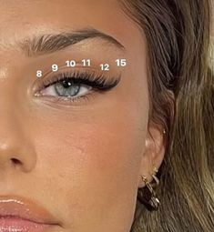 Cat Eye Lash Extensions Mapping, Pretty Eyebrows, Lash Extensions Mapping, Cat Eye Lash Extensions, Supermodel Diet, Eye Lash Extensions, Natural Fake Eyelashes, Lashes Fake Eyelashes, Lashes Tutorial