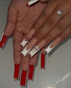 Maroon Nail Art Designs, Nails Art Easy, Nails Art Simple, Nail Art 2022, Maroon Nail Art, Nail Art 2023, Maroon Nail, Hippie Nails, Red Acrylic Nails