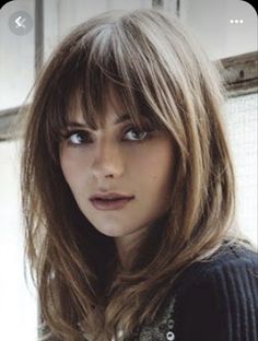 Classic Hair, Magazine Issue, Fringe Hairstyles, Medium Hair Cuts, Shoulder Length Hair, Long Hair Cuts