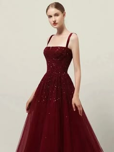 Burgundy Tulle Prom Dress, Deep Autumn Prom Dress, Dark Berry Prom Dress, Dark Red Corset Prom Dress, Prom Dresses Maroon Burgundy, Prom Dresses Flat Chest, Dark Red Ball Dress, Red Tulle Dress Long, Red Prom Dress Outfit