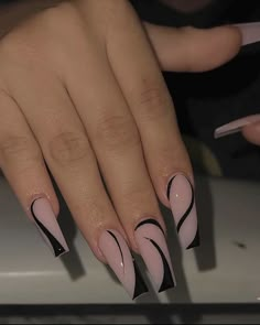 Pink Fake Nails, Material Art, Nail Supplies, Diamond Nails, Acrylic Nails Coffin, Gold Line, False Nail, Nail Arts