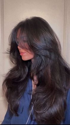 Long Bangs Blowout, Brazilian Blowout Medium Length Hair, 90s Blowout Dark Hair, Wispy Bangs Blowout, Blowout With Bangs And Layers, Blowout Hair Bangs, 90s Bombshell Haircut, 90s Long Layered Hair Face Framing, Feather Bangs Medium Hair