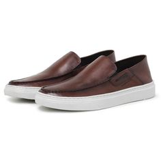 Mocassim Docksider Andy Pinhão-Praticidade, Conforto, Durabilidade.  Um Clássico da Coronello, a linha Dockside Andy é sofisticada e elegante. É um calçado extremamente leve e confortável. Produzido em couro nobre e macio, propo... Vans Classic Slip On, Vans Classic, Vans Classic Slip On Sneaker, Havana, Slip On Sneaker, Loafers, Slip On, Sneakers