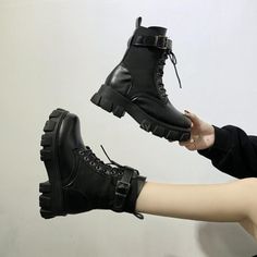 Platform Combat Boots, Punk Boots, Ankle Boots For Women, Woman Shoes, Swag Shoes, Black Platform, Biker Boots, Soft Grunge