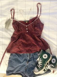 downtown girl style cottage core brandy melville outfit Downtown Girl Style, Rikki H2o, Brandy Melville Outfits, Style Cottage, Outfit Inspo Summer, Downtown Girl, Girls Summer Outfits, Cute Everyday Outfits