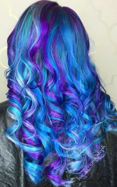 Beautiful blue and purple dyed hair color Blue And Purple Hair, Cute Hair Colors, Hair Color Crazy, Beautiful Hair Color, Pretty Hair Color, Pinterest Hair, Hair Color Blue, Colorful Hair