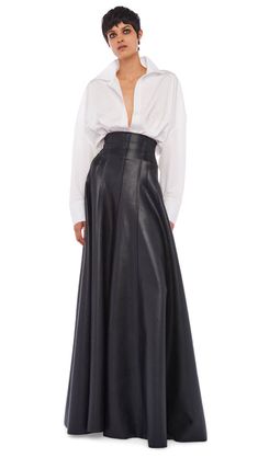 LONG GRACE SKIRT Chic Full Length Pleated Skirt For Work, Long Leather Skirt Outfit, Leather Maxi Skirt, Long Leather Skirt, Leather Skirt Outfit, Mob Dresses, Mother's Day Photos, Alt Fashion, Norma Kamali