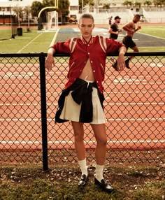 sports core, tennis core, preppy outfits, preppy aesthetic Sporty Photoshoot, Athletic Photoshoot, Tennis Core, Sports Campaign, Vintage Summer Outfits, Preppy Fashion