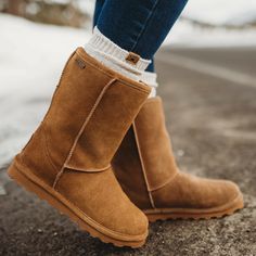 Bearpaw Boots In Chestnut Color Bearpaw Boots Outfit, Chestnut Color, Ankle Heels, Outdoor Boots, Bearpaw Boots, Wide Boots, Winter Activities, How To Slim Down, Boots Outfit