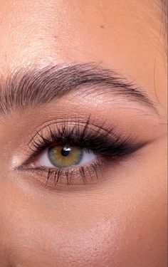 Eye Makeup Hazel Eyes, Green Hazel Eyes, Makeup 2023, Wedding Guest Makeup, Hazel Eye Makeup, Day Makeup Looks, Mask Makeup, Inspo Makeup, Makeup Artist Tips