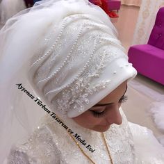 Senelerin vermiş olduğu tecrübe ile her geline özel Türkiye’de ilk tasarımlar 😌😘😍Tercih size bağlı ,ister hayalinizi kurduğunuz modeli… Baby Turban Hat, Muslim Bridal, Baby Turban, Wedding Girl, Hairstyle Trends