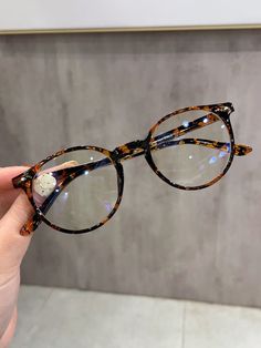 Collar     Embellished Small Face Glasses Frames, Oval Glasses Frames For Women, Leopard Glasses Frames, Turtle Shell Glasses, Women’s Glasses, Best Glasses For Oval Face, Glasses Frames For Women Round Face, Cute Glasses Aesthetic, Cute Round Glasses