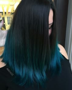 Cabello pintado Blond Ombre, Office Dress Code, Blue Ombre Hair, Colored Hair Extensions, Hair Color Streaks, Hair Streaks, Hair Color Purple, Pinterest Hair, Hair Color For Women