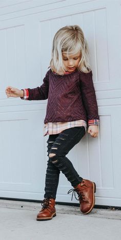 Cozy winter sweaters, cozy sweaters, oversized sweaters, fall sweaters, sweatshirts, kids sweatshirts, kids oversized sweater, knitted sweater, girls style, toddler girl, girls fashion, kids style, fashion, kids fall outfits Fall Picture Outfits, Kids Fall Outfits, Sweaters Fall, Toddler Fall, Oversized Sweaters, Ranveer Singh