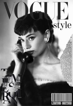 Plakat Design Inspiration, Audrey Hepburn Poster, Vintage Vogue Covers, Vogue Vintage, Vogue Magazine Covers, Fashion Magazine Cover, Fashion Cover, Vintage Poster Art