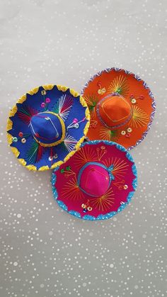 ✔️Set of 3 mini mexican sombrero hats - Colorful felt and sequin decored *Contact us if need more! We can gladly assist and we made wholesale prices. *Serapes also availables in Shop This Mexican mini sombreros add the perfect colorful decor to your next Mexican Party Fiesta theme. They are perfect as favors or to use for your next table setting! Also they can be transformed into hair clips (just glue them to a elastic headband), so they stay in place while dancing all night. They look so cute f Mexican Bachelorette, Mexican Catholic Art, Mariachi Hat, Mexican Sombrero Hat, Margarita Tequila, Mexican Mariachi, Wedding Fiesta, Fiesta Decor, Mexican Sombrero