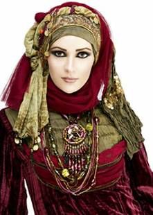 @mirandacroft @talithafagan IDEAS for Arabian Nights Show ::: not necessarily the color, but the STYLE for Queen S & Mother (Act 2) ; let's discuss colors VERY SOON! Wedding Hijab Styles, Arabic Clothing, Hijab Designs, Wedding Hijab, Style Hijab, Grunge Look, Islamic Clothing, Belly Dancing