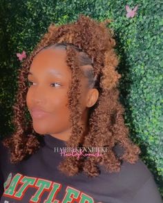 Twisted Braids That Make a Statement Blonde Butterfly Locs Bob, Butterfly Locs Bob With Color, Bob Butterfly Locs With Color, Bob Length Butterfly Locs, Butterfly Locs Color, Short Bob Color, Butterfly Locs Short, Bob Butterfly Locs, Butterfly Locs With Color