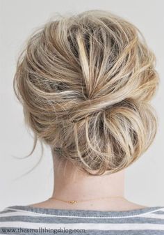 Updo Hairstyles for Short Hair: Messy Chignon #hairstyles #updos #shorthairstyles Updo Hairstyles Tutorials, Easy Updo Hairstyles, Updo Hairstyles, Cute Hairstyles For Short Hair, Bridesmaid Hair