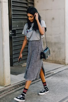 See what Margaret Zhang, Georgia Fowler, and more Australian style stars wore at Resort 2018 Fashion Week Down Under. | Socks and sneakers! It's a thing! 30 Outfits, Model Street Style, Bohol, Looks Street Style, Mode Inspo, Cool Street Fashion, 가을 패션, Cute Summer Outfits, Australian Fashion