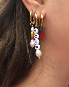 Earrings Funky, Letter Earrings, Pearls Earrings, The Feels, All The Feels, Letter Beads, Beaded Accessories, Initial Letter, Single Earring