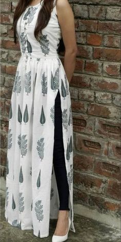 Stylish Kurtis Design With Jeans, Casual Indian Kurtis, Kurti For Women Stylish, Long Tops On Jeans, Kurti Styles For Women, Casual Kurti Designs Latest, Kurti For Girls Stylish, Casual Wear Kurti Designs, New Design Kurti For Women