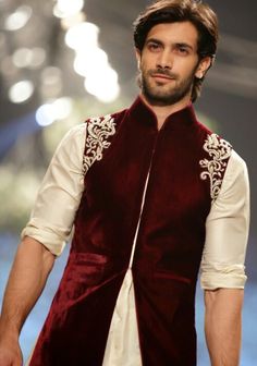 South Asian Men Fashion, South Asian Men, Groom Collection, Fashion Guys, Asian Men Fashion, Embroidery Jacket, Sherwani For Men