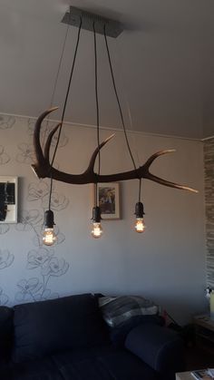 In Leben jedes Menschen kommt ein Momentin dem wir eine Veränderung brauchenManchmal ist es eine Renovierungein bisschen Shoppen oder ein brandneuer HaarschnittIn anderen Fällen ist eine neue... Deer Mount Decor, Kitchen Refurbishment, Kitchen Color Palettes