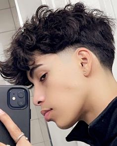 Low Taper Wavy Hair, Gabriel Salazar, Low Taper