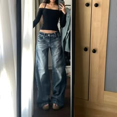 Vintage Baggy Wide Leg Jeans Wide Leg Jeans For Women, Baggy Jeans For Women, Denim Streetwear, Style Wide Leg Pants, Streetwear Korean, Ripped Pants, Hip Hop Jeans, Mid Waist Pants, Pants Streetwear