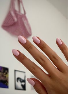 Short Round Pink Nails, Round Acrylic Nails Short, Rounded Almond Nails, Short Round Nails Summer, Short Round Nails Ideas, Simple Short Almond Nails, Cute Natural Nails, Extra Short Almond Nails, Nurse Nails