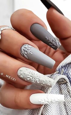 30 Super Trending Nail Colors for Winter ⋆ Beautymone Coffin Nail Designs Winter, Nail Grey Color, Grey Winter Nails Acrylic, Christmas Nails Coffin Winter, Christmas Nails Grey, Winter Colour Nails, Winter Nails Grey, Grey Nail Ideas Acrylic, Winter Theme Nails