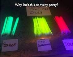 four different colored lights in the dark with words on them that say, pourquon n'a pas ceci dans tous les party?