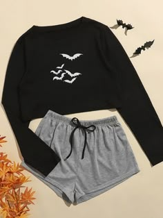 Bat Print, Tee Shorts, Bat Pattern, Halloween Pajamas, Cute Nike Outfits, Cute Pjs, Women's Loungewear